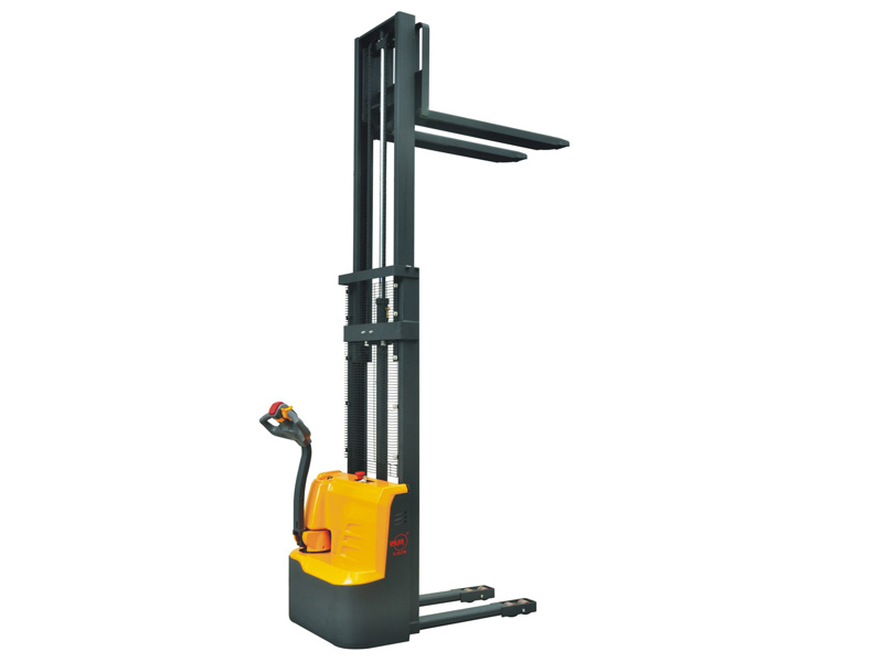 行走式電動(dòng)堆垛車(chē)